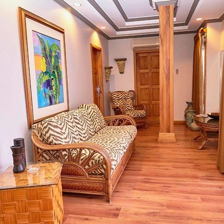 Tradewinds Hotel San Fernando Buitenkant foto