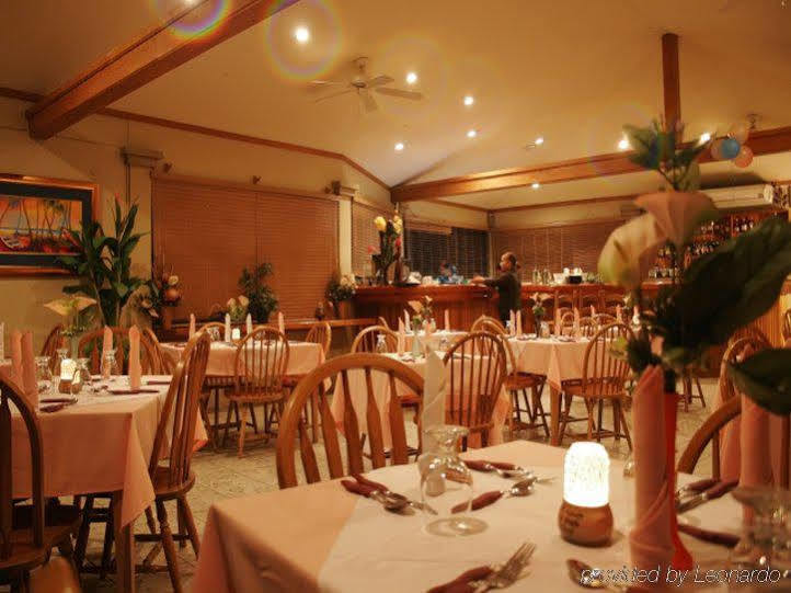 Tradewinds Hotel San Fernando Restaurant foto